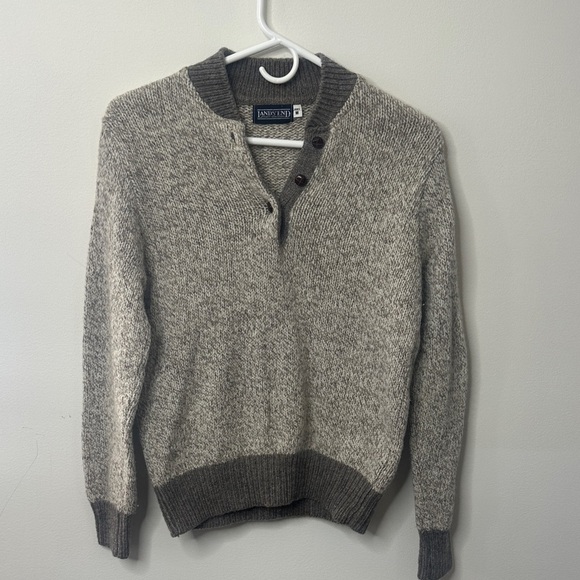 Lands' End Sweaters - Landsend Women’s Wool V-neck Sweater